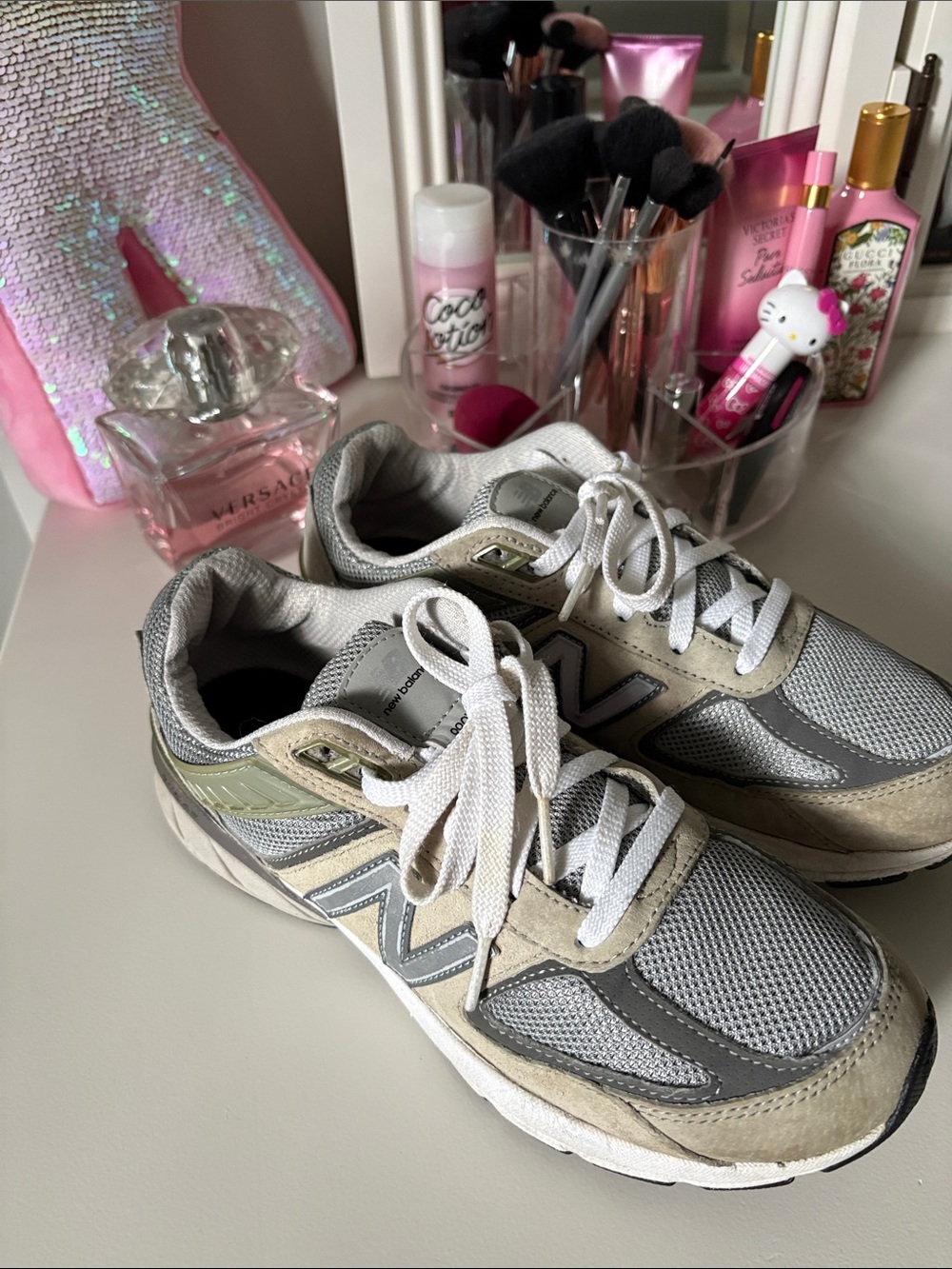 New Balance 990v5 women size 7